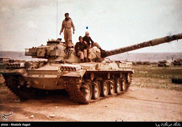 Image of an Iranian Chieftain tank